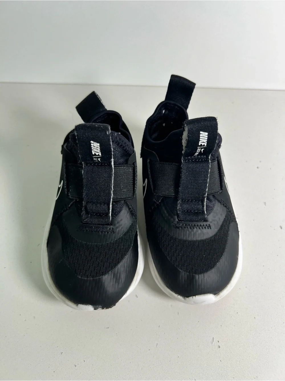 Nike Flex Plus Toddler Sneakers Black White Size 7C Hook & Loop